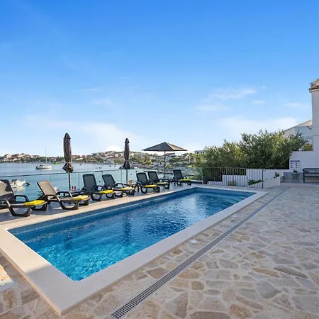 Beautiful In * Sevid